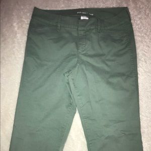 OLD NAVY PIXIE CUT PANTS